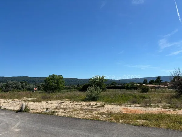 Terrain en individuel 689 m²