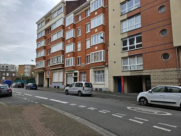 Loue place de parking en sous-sol rue des Stations-Lille, 11m²