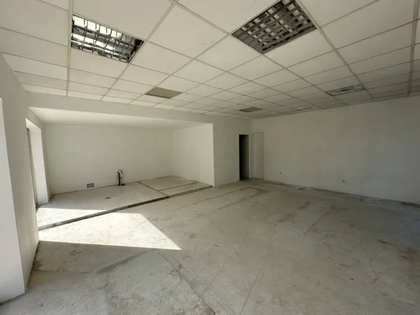 Local commercial 57 m²