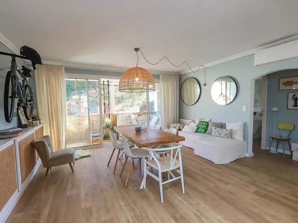 Golfe De Saint Tropez - Appartement Avec Terrasse , Balcon Et Amarrage Plein Centre Port Grimaud