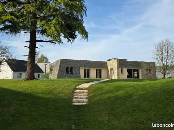 Maison de 167m2 et sous-sol/garage 200m2
