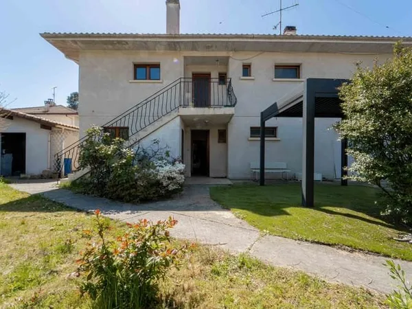 Maison 7 pièces 171 m²