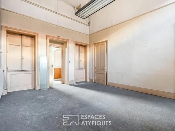 Bureaux de 154 m2 à rénover au coeur de Villefranche-sur-Saone