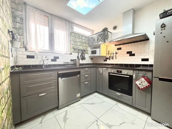 Appartement 4 pièces 81 m²