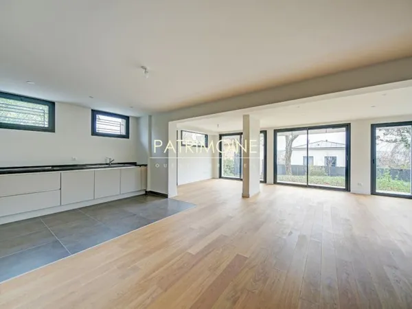 Appartement Rueil Malmaison 5 pièce(s) 136 m2