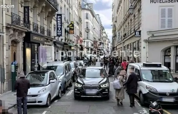 Pharmacie 100 m²