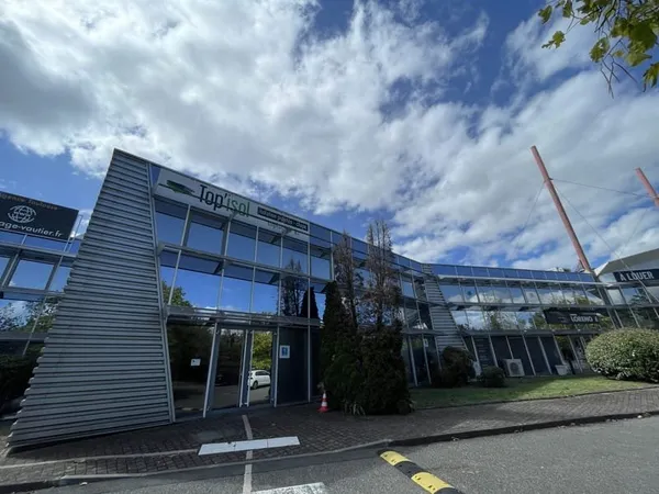Local commercial 337 m²