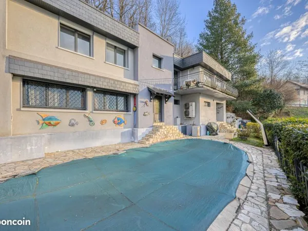 Maison 5 pièces 165 m²