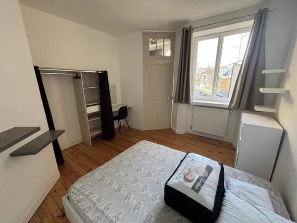 Appartement 1 pièce 130 m²