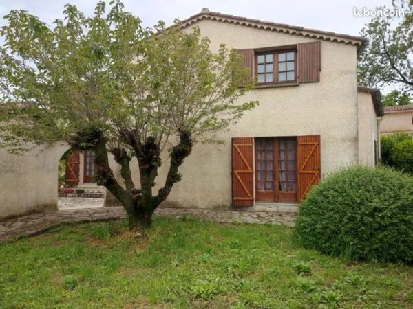 Maison de village idéalement située