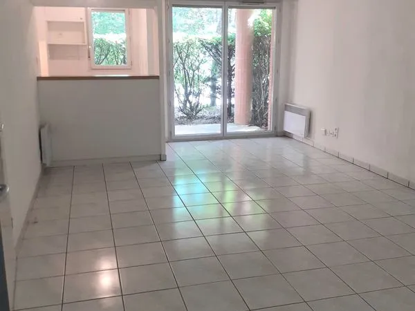 LOCATION APPT T2 NON MEUBLE - 43 m2 - TOULOUSE quartier LA ROSERAIE