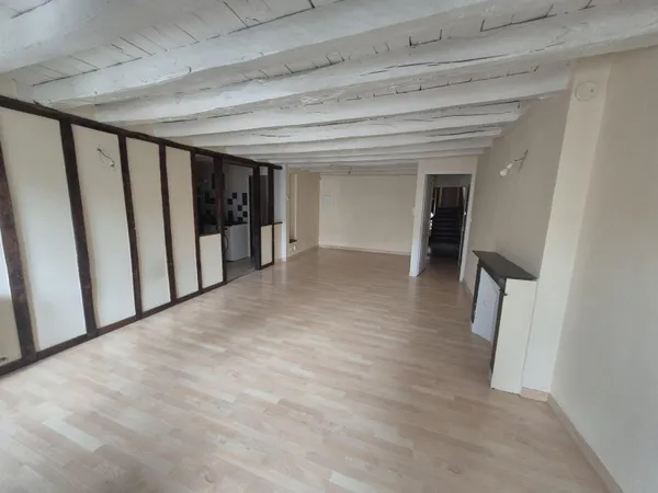 Tulle : grand appartement à louer avec AGENCE BESSE RENAUDIE
