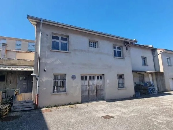 Maison 5 pièces 250 m²