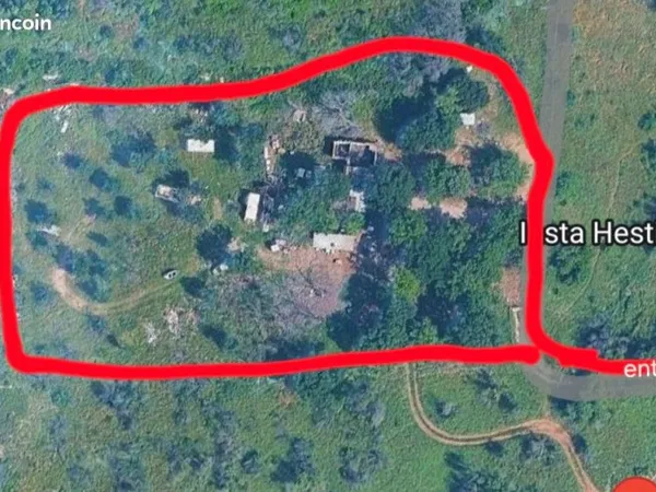 Terrain 8000m²