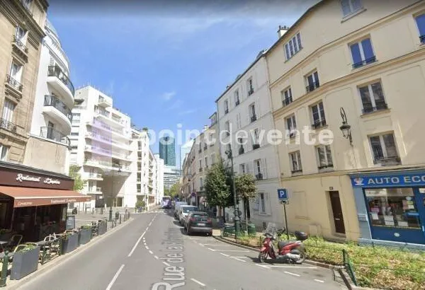 Local commercial 70 m²