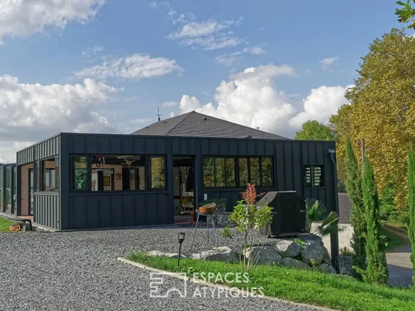 Maison contemporaine d'exception face aux Pyrénées