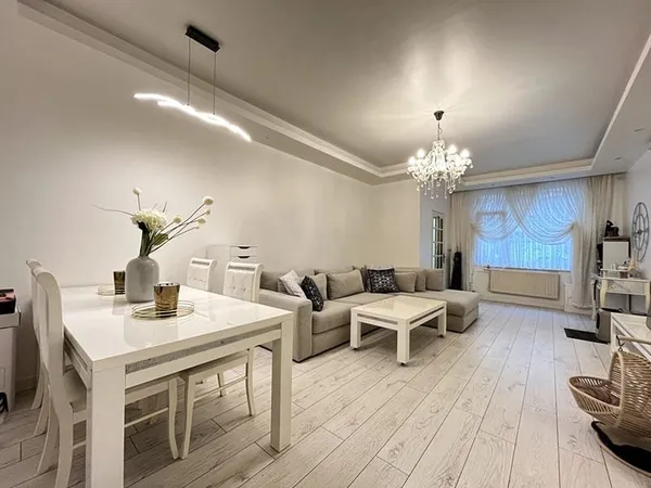 MAISON 4 CHAMBRES - 107 m2 - PROCHE TRAM ET METRO