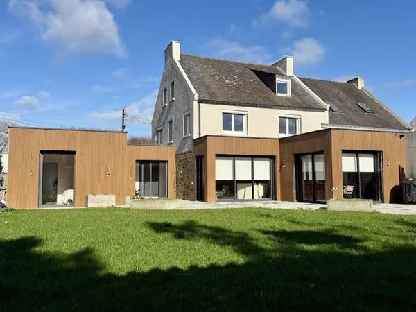 Maison 9 pièces 235 m²