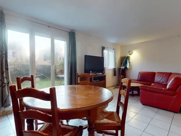 Maison 4 pièces/3 chambres de 100 m² Voisins-le-Bretonneux
