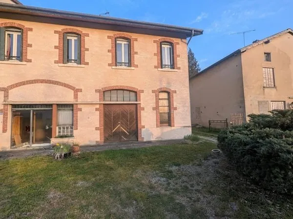 Maison 4 pièces 250 m²