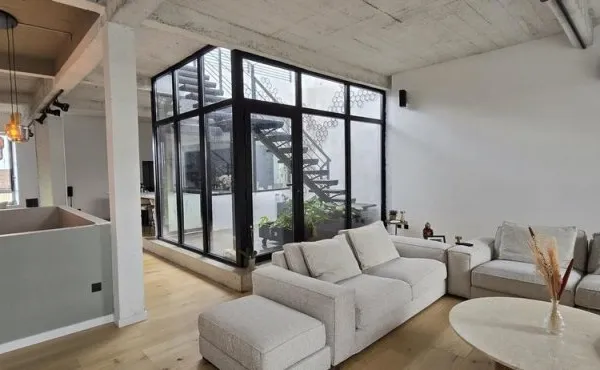 Appartement 5 pièces 495 m²