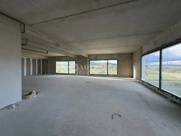 Bureau 205 m²