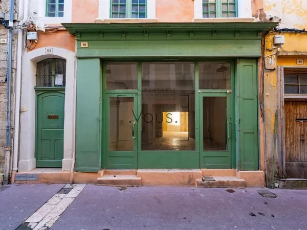 Immeuble de caractère dans le centre historique d'Apt (Vaucluse)