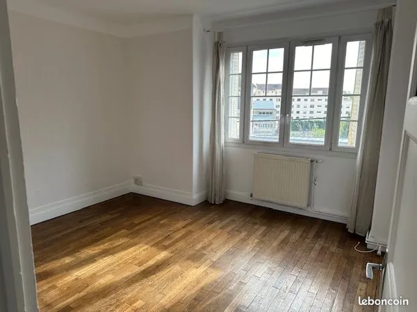 Appartement 2 pièces proche Lycée Saint-Joseph