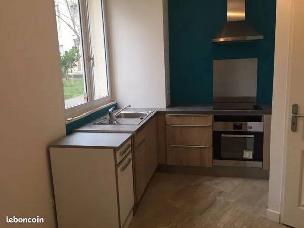Appartement F3 place commanderie