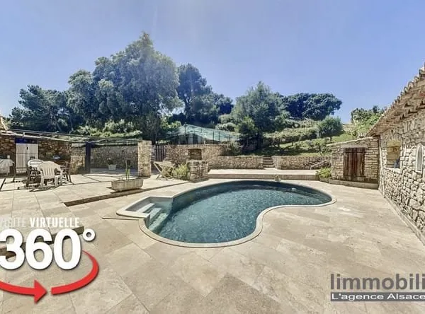 Maison 11 pièces 282 m²