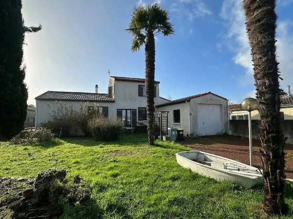 MAISON / VILLA