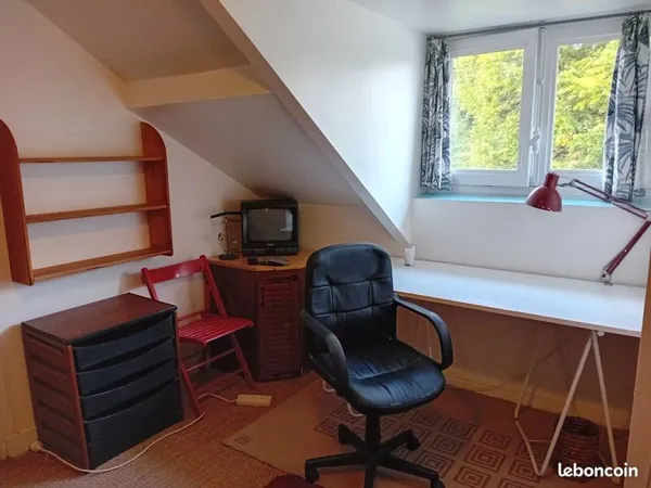Chambre meublée pour étudiant/e