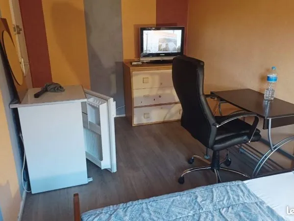 Chambre à louer (colocation)