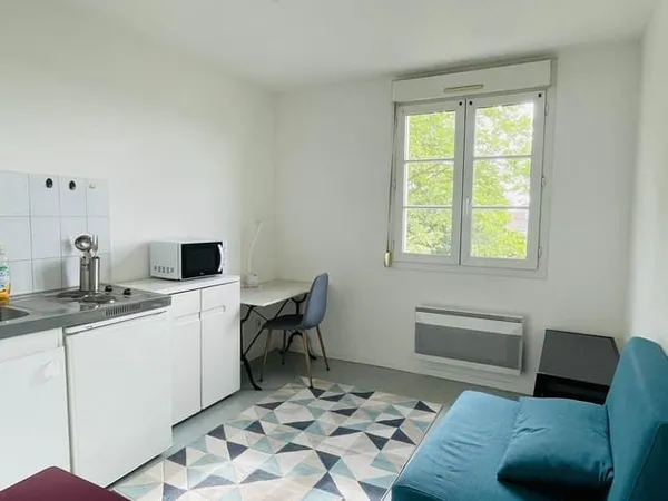 Studio 1 pièce 12 m²