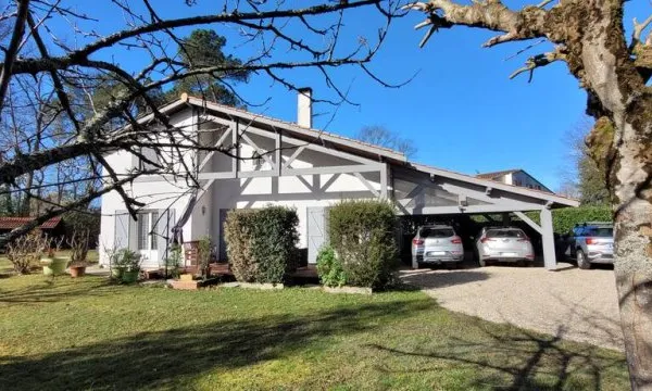 Maison 6 pièces 194 m²