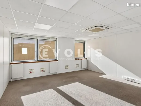 Bureau 505 m²