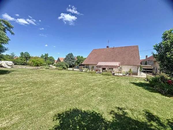 Maison 5 pièces 151 m²