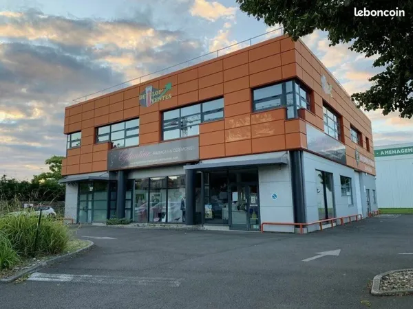 Bureaux 72 m² Tours