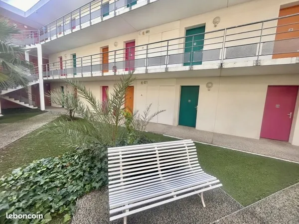 Studio 1 pièce 20 m²
