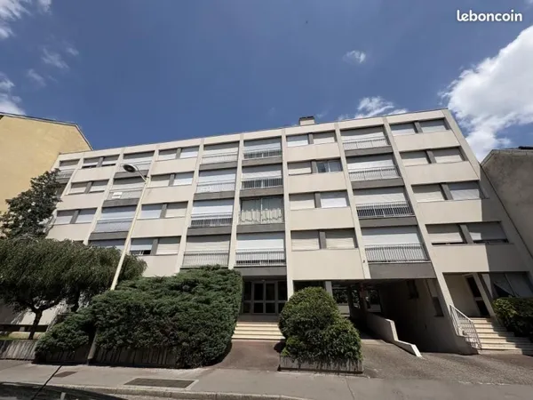 Studio 1 pièce 24 m²