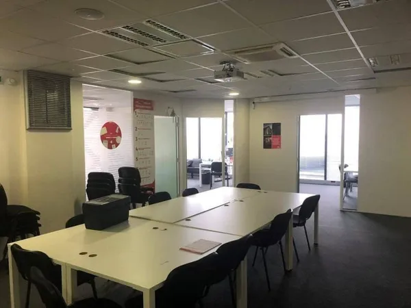 Bureaux 248 m²