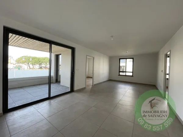 A vendre superbe T3 avec balcon centre La Tour de Salvagny