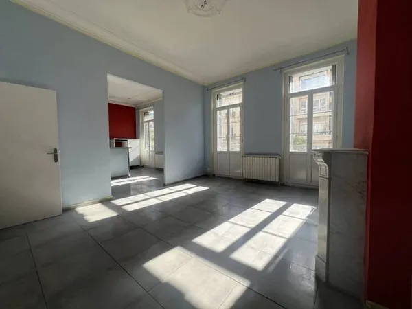 Appartement 2 pièces 100 m²