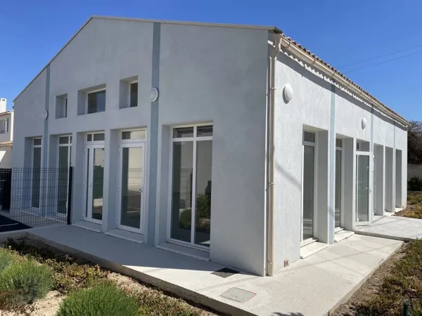 Local commercial 125 m²