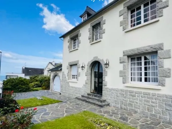 Vends maison 200m² 8 pièces, 5 chambres Saint-Laurent-de-la-Mer