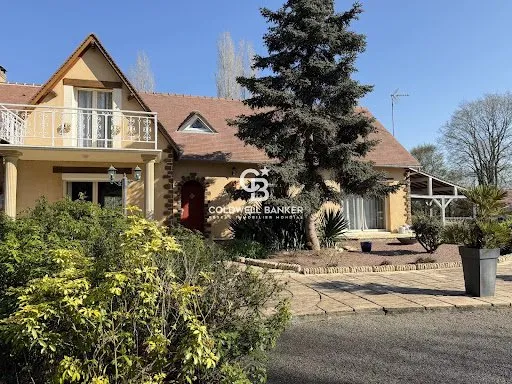 Maison 6 pièces 286 m²