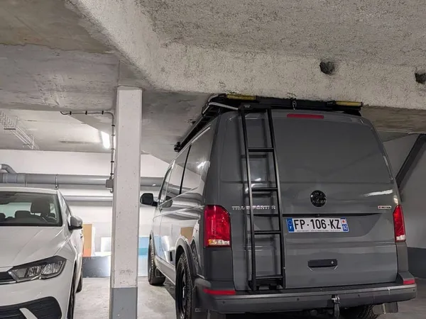 Parking 13 m²