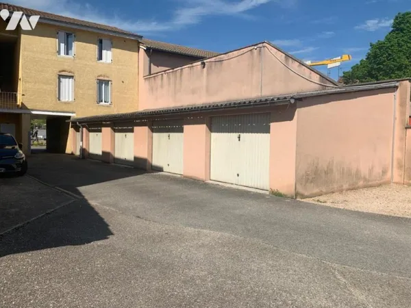 Stationnement Location Charnay-lès-Mâcon   77€