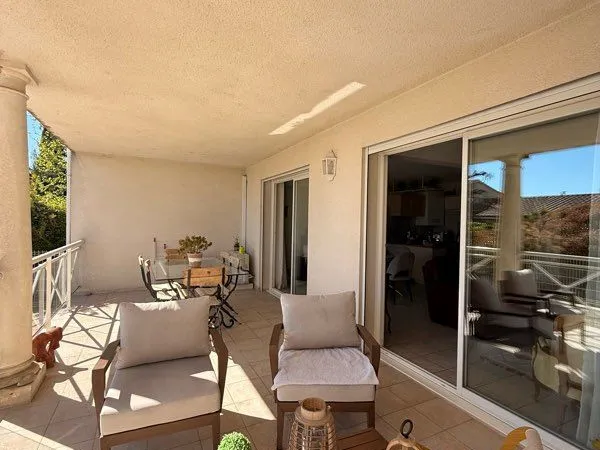 ⭐ “Rare : T3 avec terrasse 22 m² + garage + parking - calme absolu”
