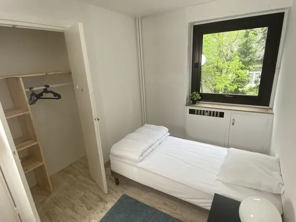 🔥 305 TOUT COMPRIS — Chambre 9m² coloc rénovée · 8 min Mines/EM Lyon · DISPO NOW